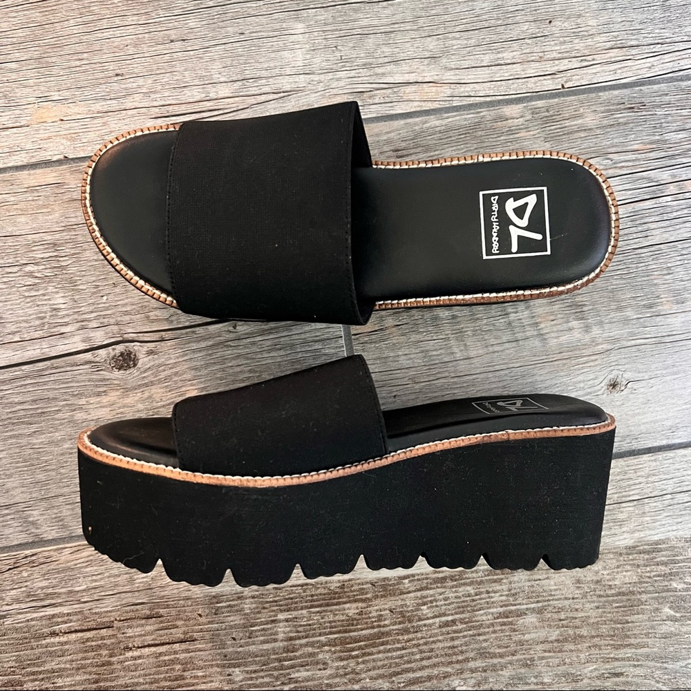 NBW DIRTY LAUNDRY Black Platform Heels size 6
